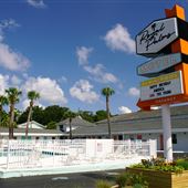 Royal Palms Motel