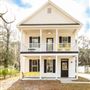 Picturesque Farmhouse in Savannah Metro