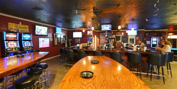 Blueberry Hill Bar And Grill