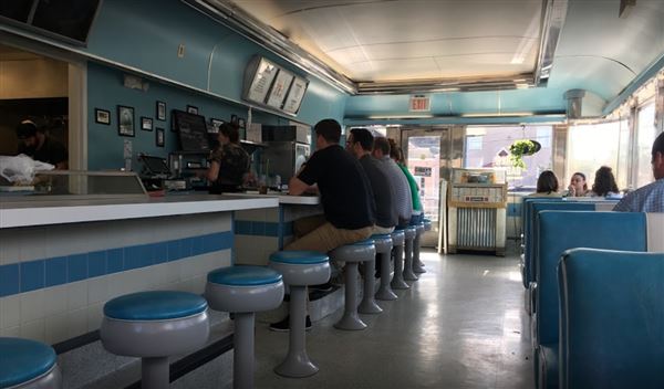 Bobbies Diner