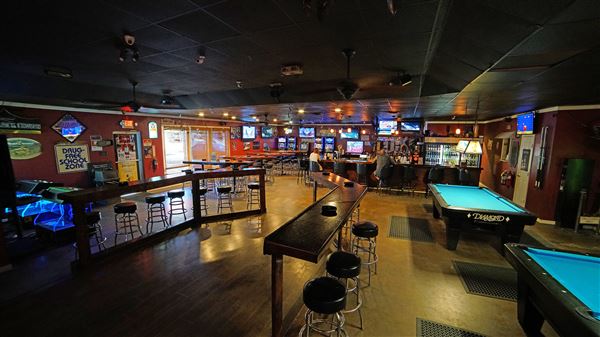 Blueberry Hill Bar And Grill